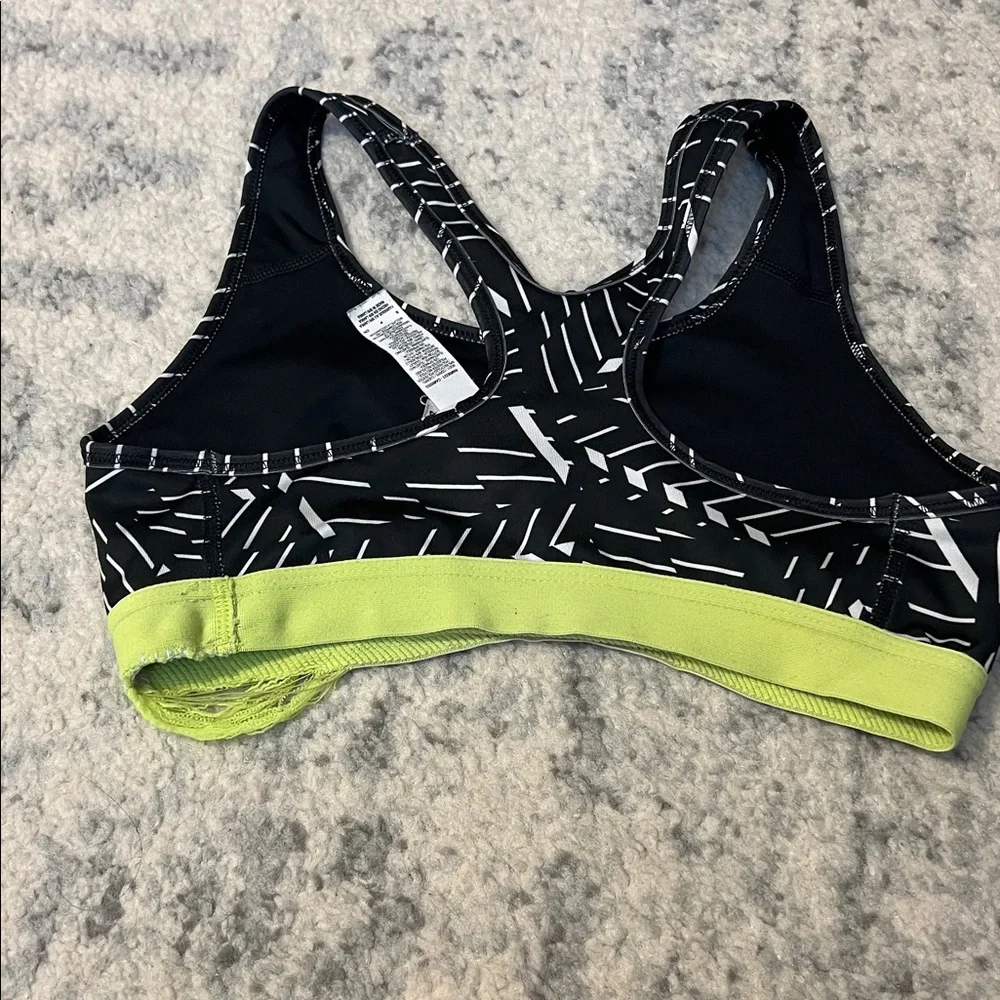 Nike Women's Black and Neon Yellow Sports Bra